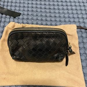 Bottega Veneta Black Leather Intrecchiato Pouch